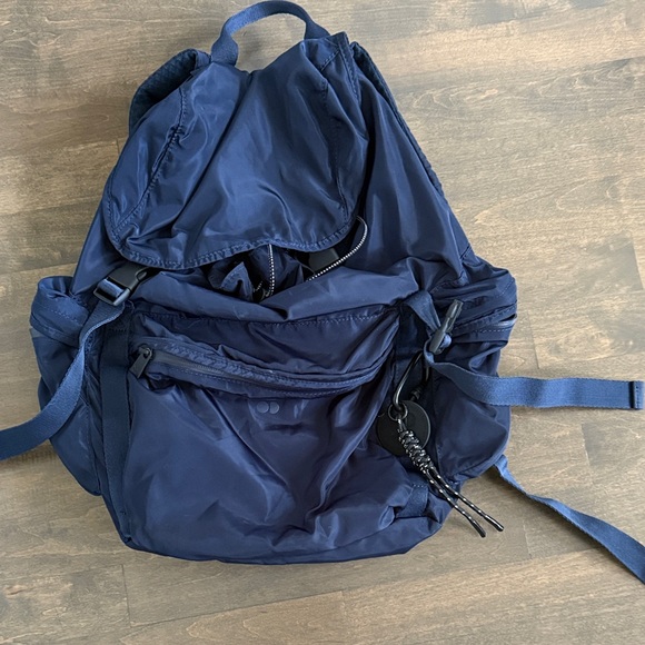 Sweaty Betty Navy Blue Rucksack - Picture 1 of 6